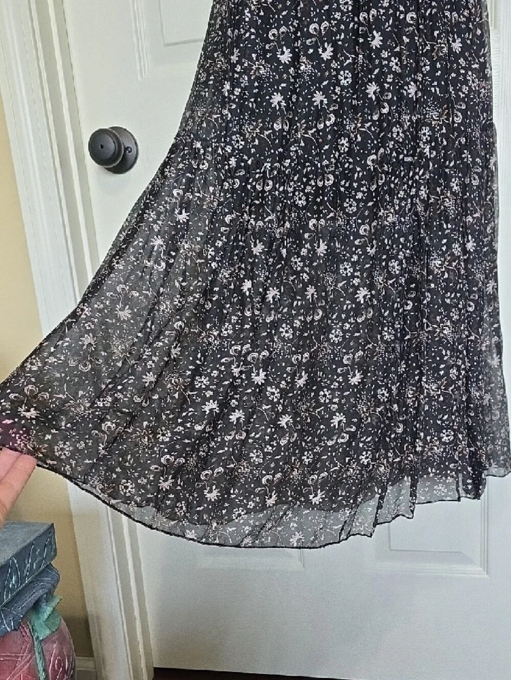 Floral Black Maxi Dress with Ruffle Cap Sleeves - Picture 8 of 16